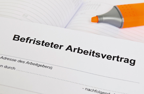 © Bild: Pixelot - stock.adobe.com Ein befristeter Arbeitsvertrag ist auch im Handwerk möglich