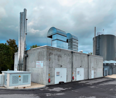 © Bild: Orben Die neu erbaute Nahwärmezentrale in Heubach mit dem 1000 m³ Pufferspeicher.